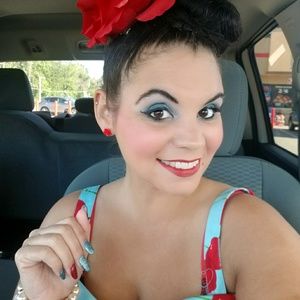 Meet your Posher, Jennifer